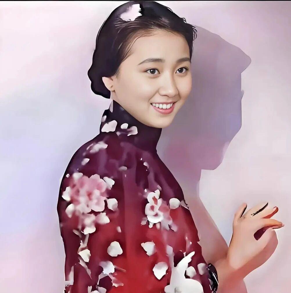 kaiyun-钱学森夫人蒋英的罕见照片，美的不可方物
