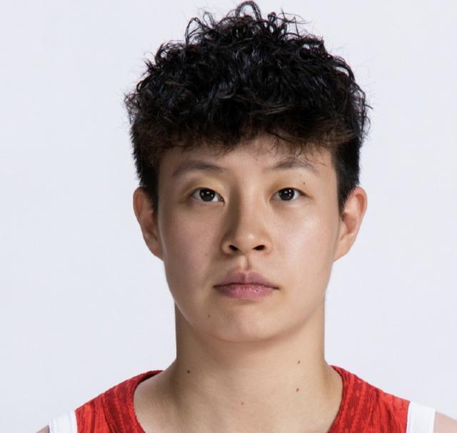 开云-官方：中国女篮本期集训将增补李缘、吴梦婕等四名队员